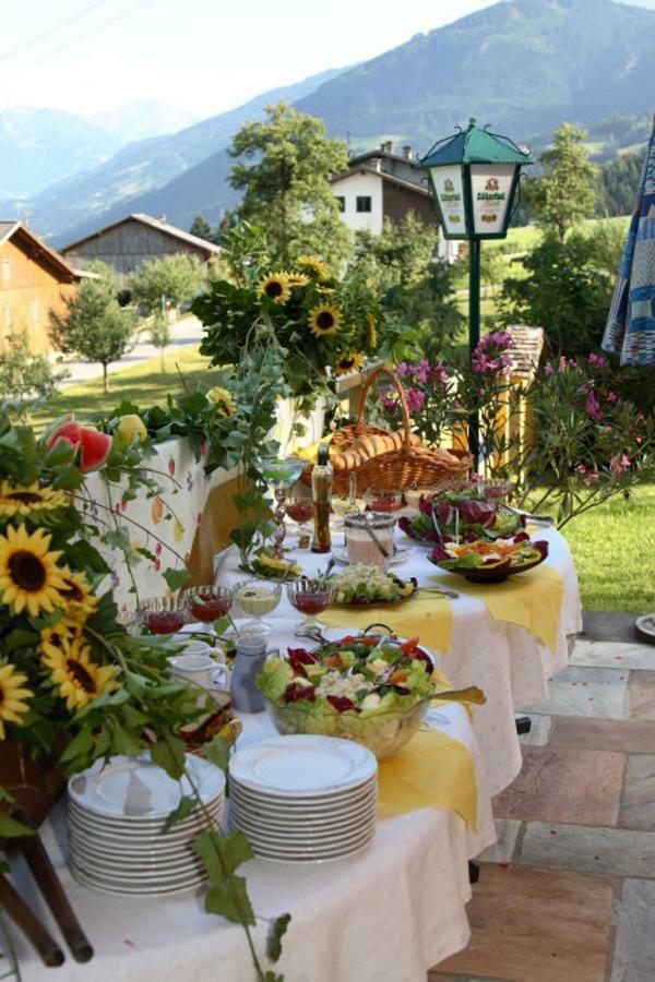 Hotel Pension Eichenhof Ried im Zillertal Exteriör bild