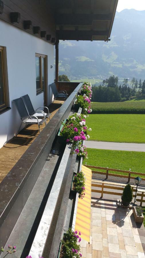 Hotel Pension Eichenhof Ried im Zillertal Exteriör bild