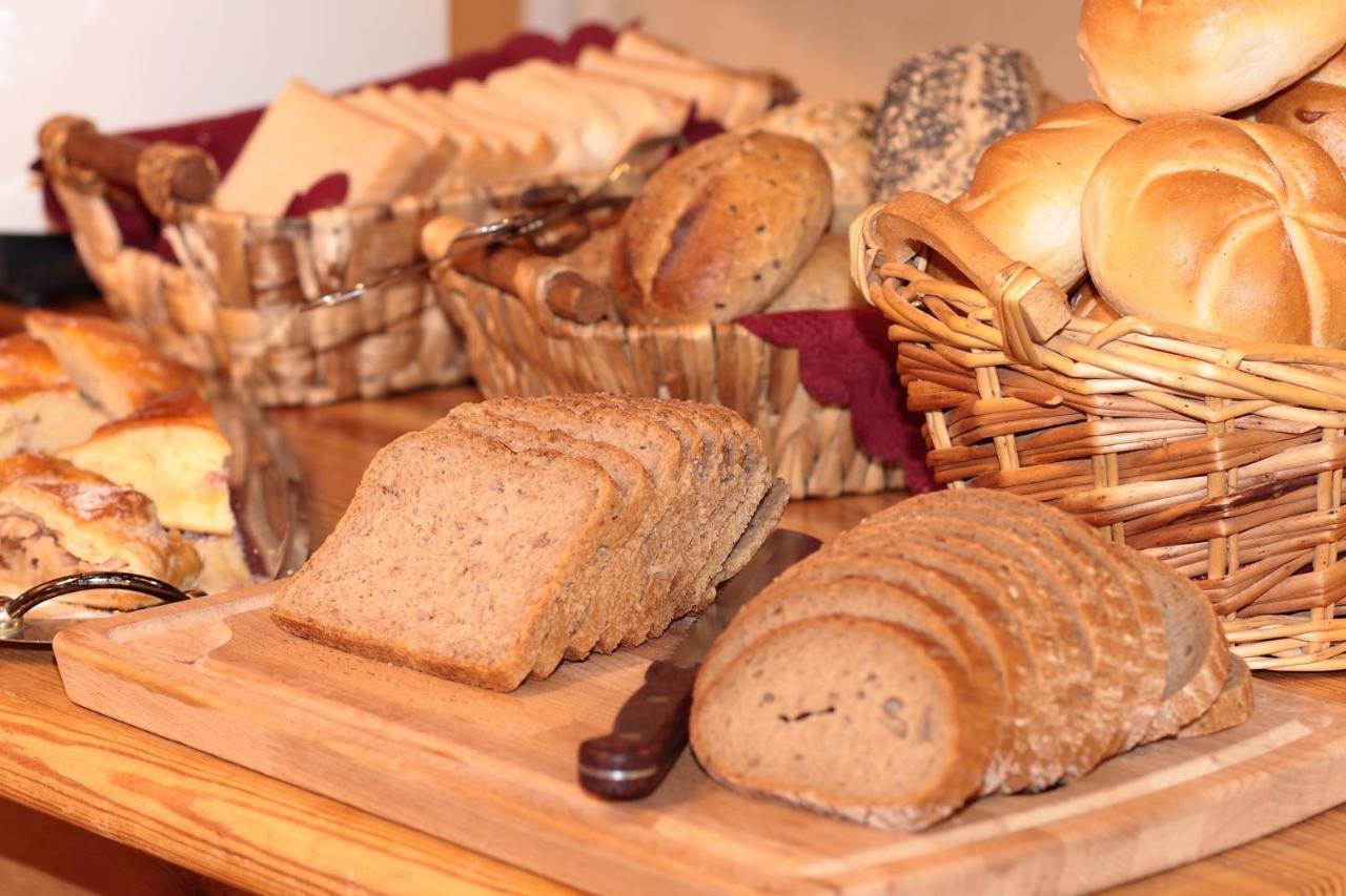 Hotel Pension Eichenhof Ried im Zillertal Rum bild